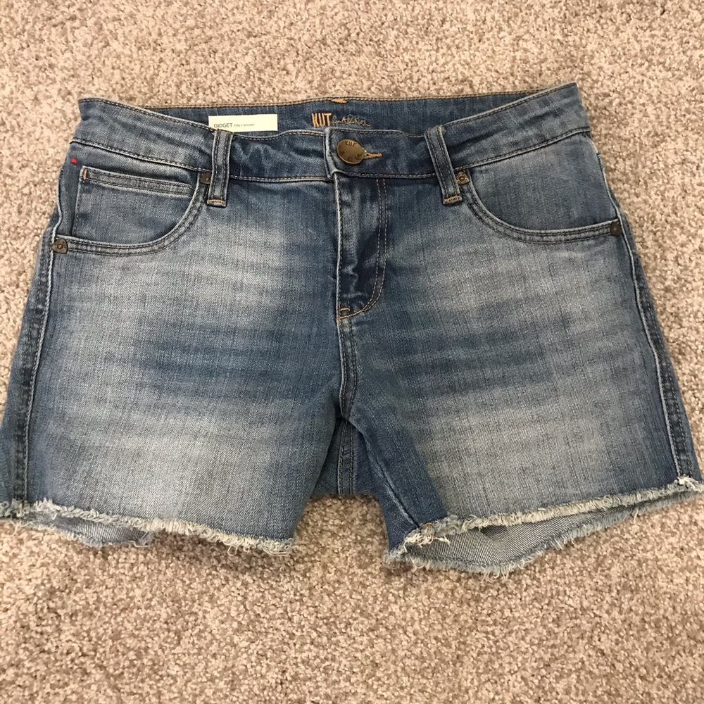 Never worn Kut from the Kloth Gidget denim shorts